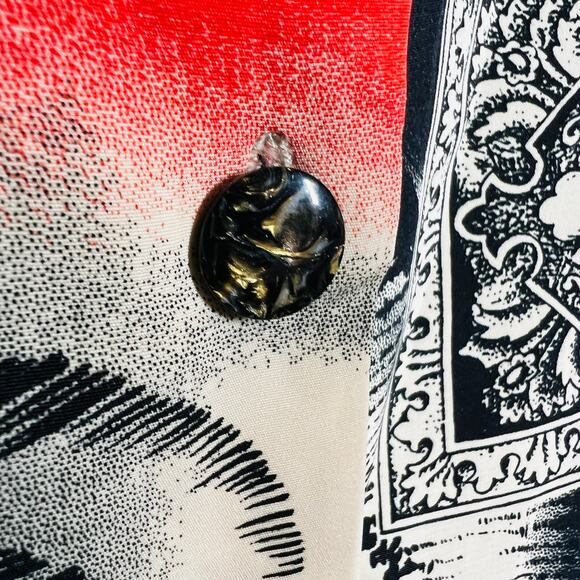 Vintage 80s Scallop Neck Blouse Button Up Short Sleeve Black Red - M - Picture 4 of 4